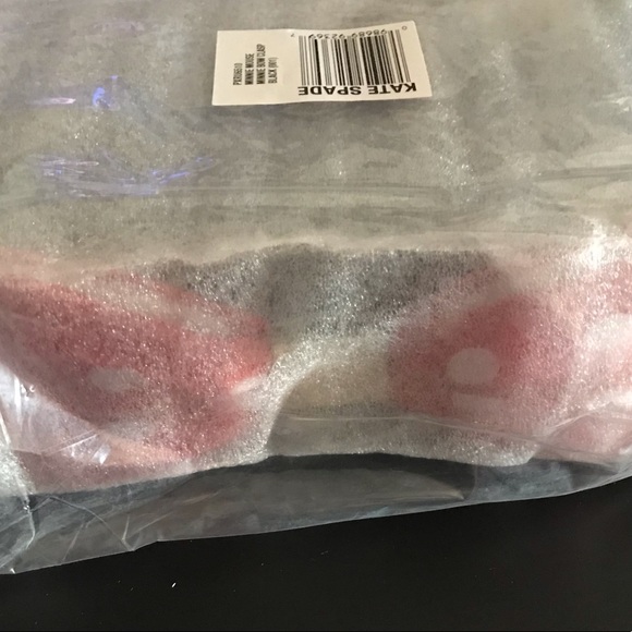 Kate Spade NWT Minnie Mouse Bow Clasp Clutch - HOST PICK! 🏆 - Picture 6 of 10